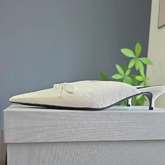 Balenciaga Women's White Bow-Detail Mules - Picture 5 of 9